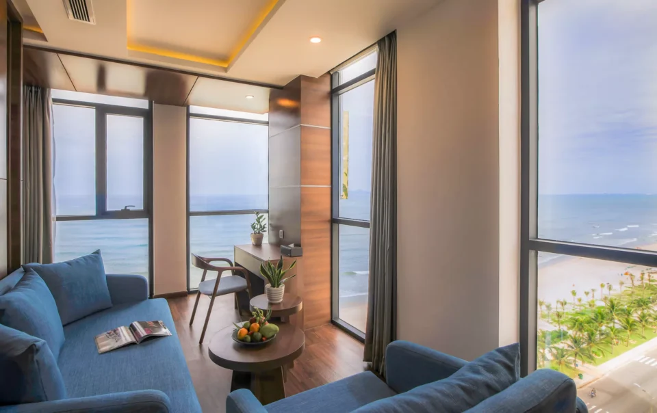 Beachfront Diamond Oasis 3