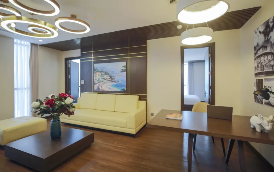 Royal Penthouse 3 Bedrooms 6