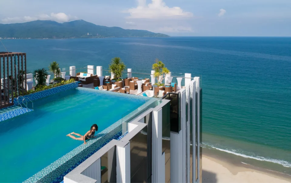 Top 5 Da Nang sea view hotel