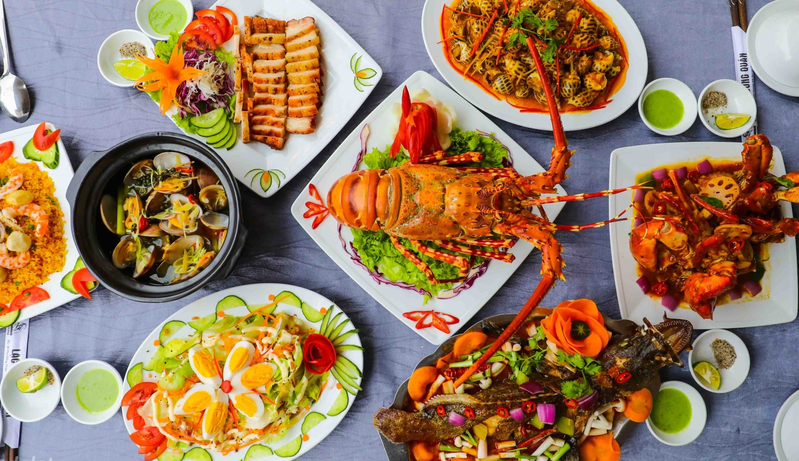 fresh seafood - food in Danang